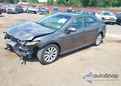 2018 Toyota Camry Le из США, поврежденный, VIN 4T1B11HK3JU645801